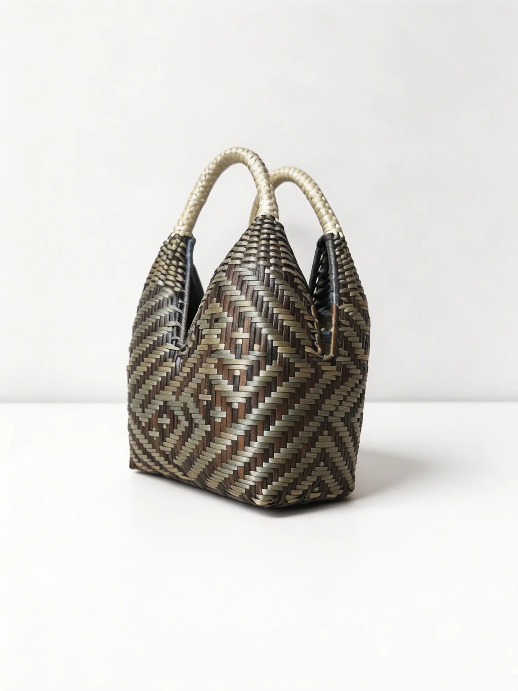 Bolso cuatro tetas colombia Nariño